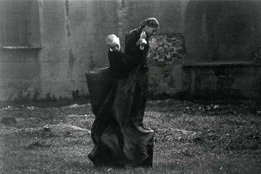 VERTICAL. "DEREVO Soldiers"... Photo  - Anna Bogodist