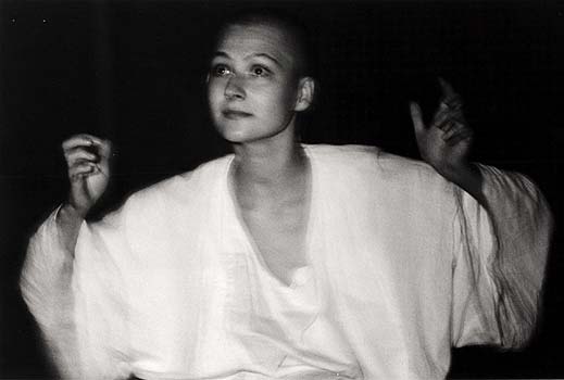 VERTICAL. Solo in a House #14. Lena Khlebnikova.   Photo - Anna Bogodist