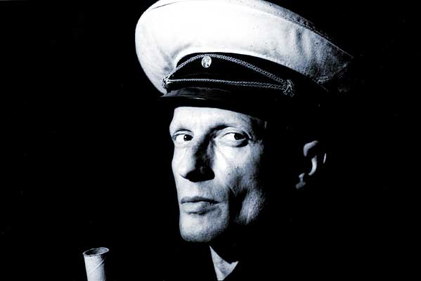 "ISLANDS in the STREAM". Photo by Elena Yarovaya