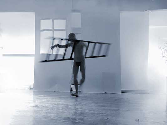 "��������..."